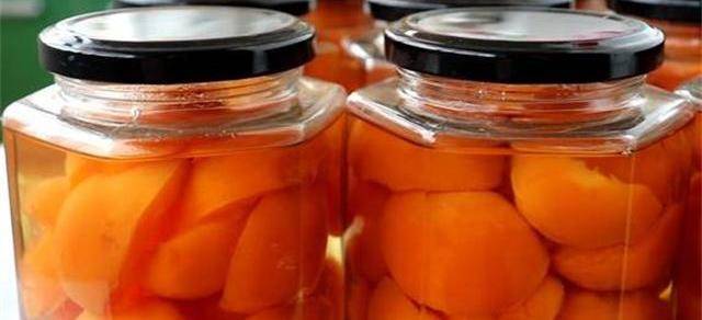 教你在家做黄杏罐头，酸甜可口无添加剂，方法简单，放一年不怕坏
