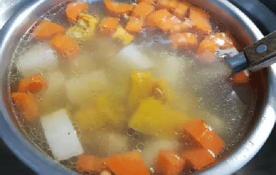 冬天多吃红萝卜，教您10款红萝卜汤新做法，清热生津，简单易做