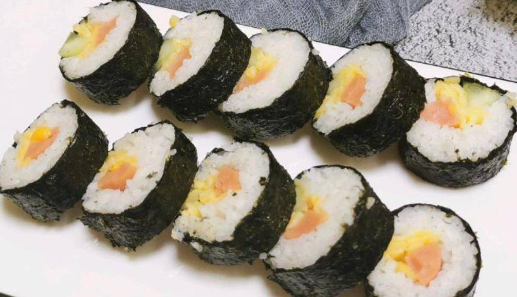 上班族带饭必备菜——寿司，颜值高味道好还顶饱，做法超简单