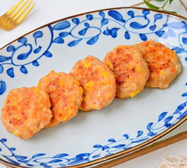 胡萝卜玉米虾饼，做法简单，营养丰富