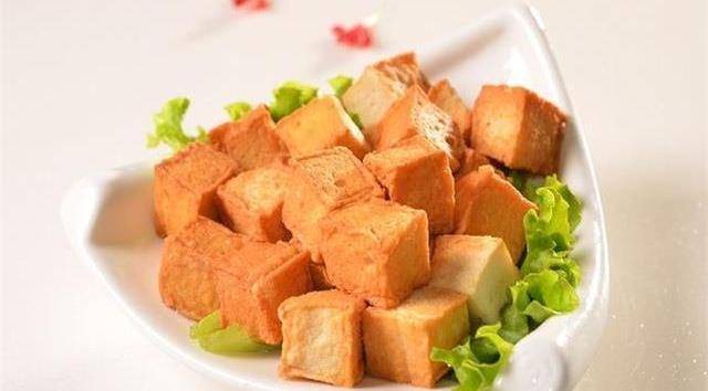 鱼豆腐也可以在家自制，真正有鱼肉的鱼豆腐，比买的还好吃