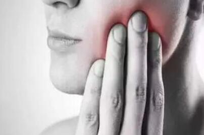 牙龈发炎肿痛怎么消炎最快（牙龈发炎肿痛怎么消炎最快的5种治疗）